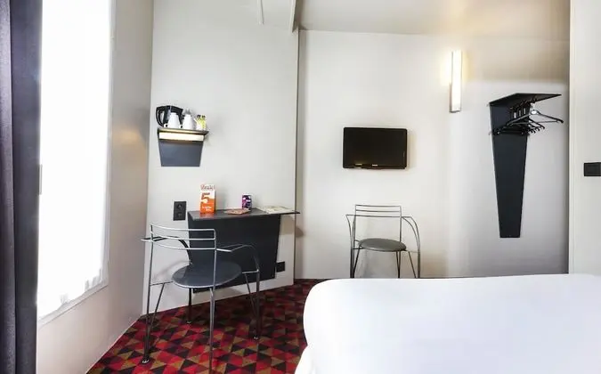 Comfort Tek Büyük Yataklı Oda (Paris)