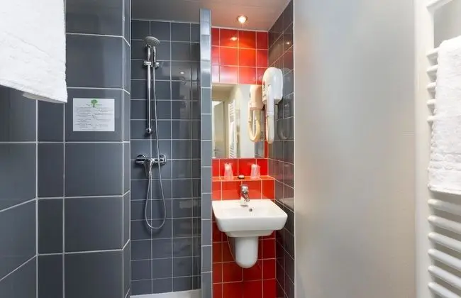 Comfort Tek Büyük Yataklı Oda (Paris)