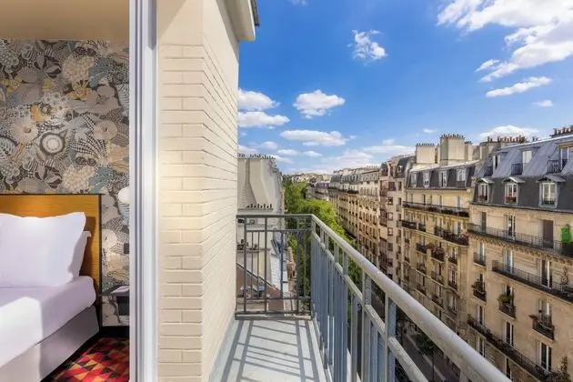 Comfort Tek Büyük Yataklı Oda (Paris)
