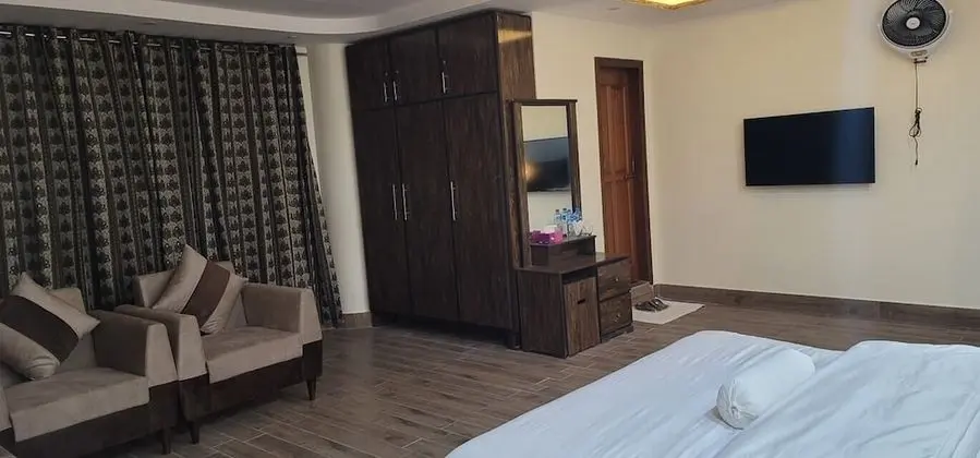 Deluxe Tek Büyük Yataklı Oda