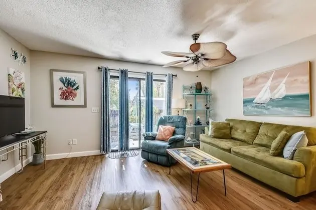 Townhome (BA4111-12)