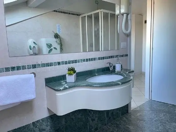 Comfort Tek Büyük Yataklı Oda, Balkon (beach access included)