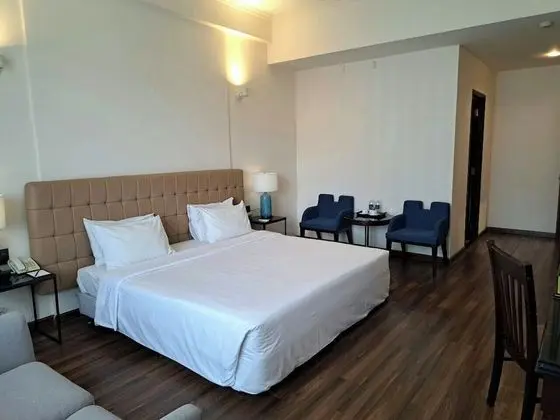 Signature Tek Büyük veya İki Ayrı Yataklı Oda, 1 Yatak Odası, Balkon, Şehir Manzaralı
