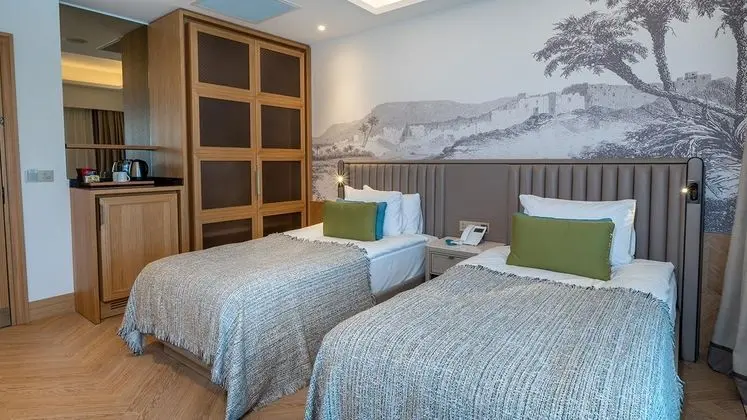 https://images.etstur.com/files/images/hotelImages/TR/214153/l/Liberty-Fabay-Oda-350735.jpg