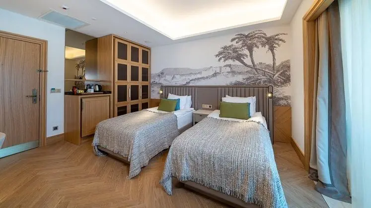 https://images.etstur.com/files/images/hotelImages/TR/214153/l/Liberty-Fabay-Oda-350812.jpg