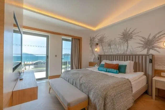 https://images.etstur.com/files/images/hotelImages/TR/214153/l/Liberty-Fabay-Oda-382842.jpg