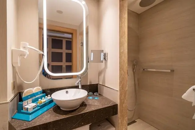 Standart Kara Manzaralı Oda