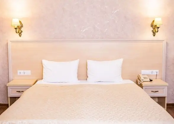 Comfort Tek Büyük veya İki Ayrı Yataklı Oda