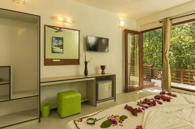 Deluxe family room