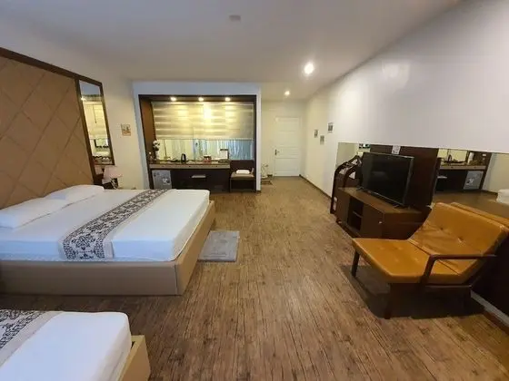 Family Tek Büyük veya İki Ayrı Yataklı Oda