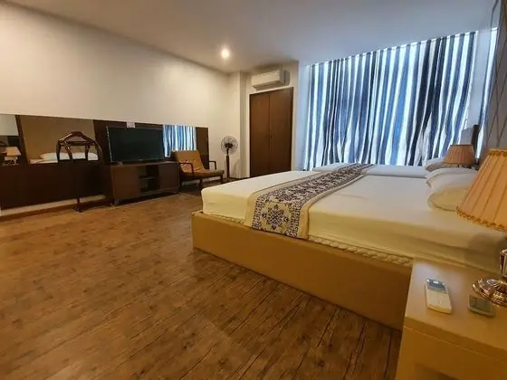 Family Tek Büyük veya İki Ayrı Yataklı Oda