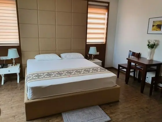 Luxury Tek Büyük Yataklı Oda