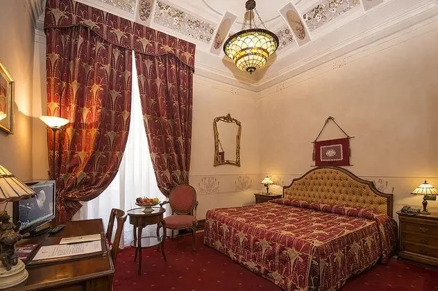 Deluxe Tek Büyük veya İki Ayrı Yataklı Oda