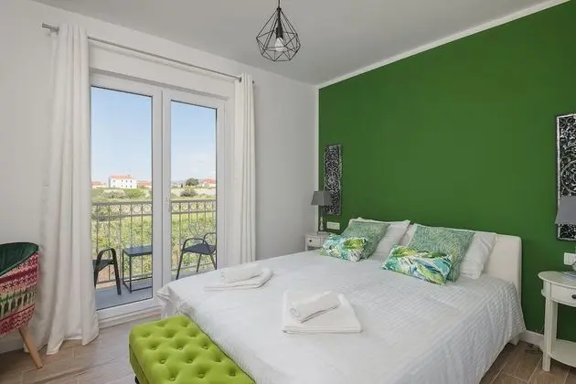 Apart Daire, Üzüm Asması Manzaralı (Green)