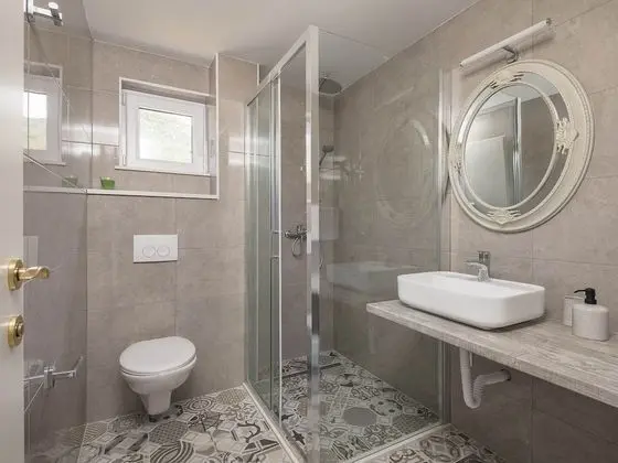 Apart Daire, Üzüm Asması Manzaralı (Green)