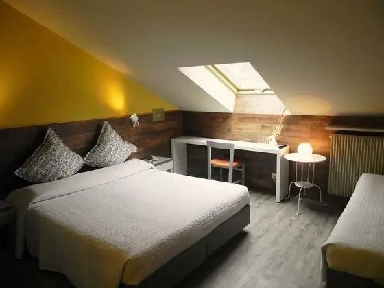 Family Üç Kişilik Oda