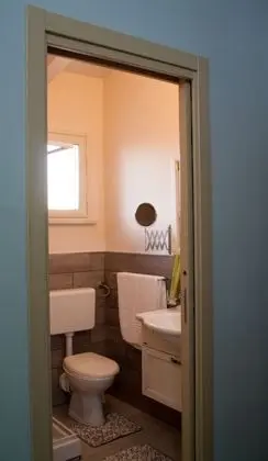 Economy Tek Büyük Yataklı Oda