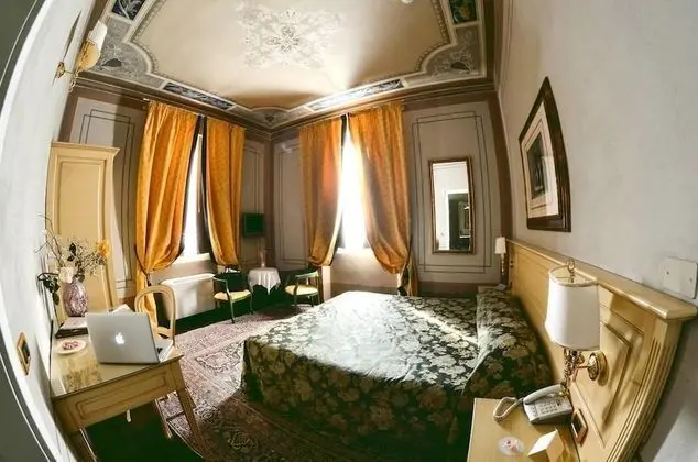 Standard Tek Büyük veya İki Ayrı Yataklı Oda