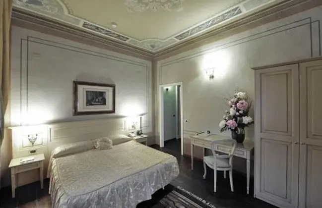 Standard Tek Büyük veya İki Ayrı Yataklı Oda