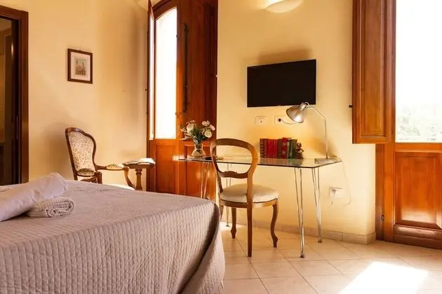 Tek Büyük veya İki Ayrı Yataklı Oda, Balkon