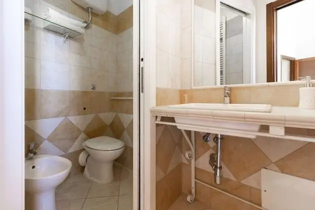 Tek Büyük veya İki Ayrı Yataklı Oda, Balkon