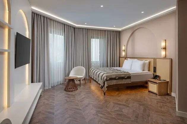 Grand Göl EVİ