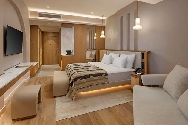 https://images.etstur.com/imgproxy/resize/2560x1440/files/images/hotelImages/etsrooms/512347/Liberty_Signa_20241118115533_3.jpg
