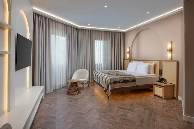 https://images.etstur.com/imgproxy/resize/2560x1440/files/images/hotelImages/etsrooms/512347/Liberty_Signa_20241118121613_2.jpg