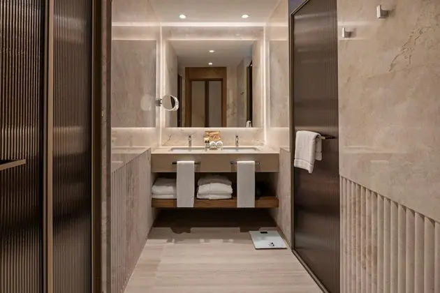 https://images.etstur.com/imgproxy/resize/2560x1440/files/images/hotelImages/etsrooms/512347/Liberty_Signa_20250604090711_1.jpg