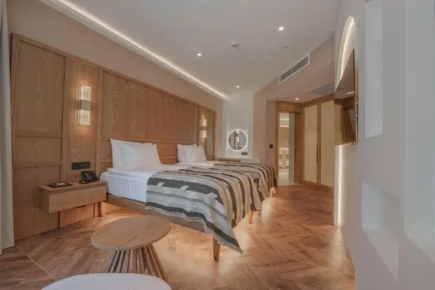 https://images.etstur.com/imgproxy/resize/2560x1440/files/images/hotelImages/etsrooms/512347/Liberty_Signa_20250604093422_1.jpg