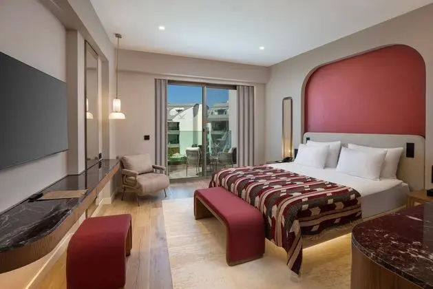 https://images.etstur.com/imgproxy/resize/2560x1440/files/images/hotelImages/etsrooms/512347/Liberty_Signa_20250604121452_0.jpg