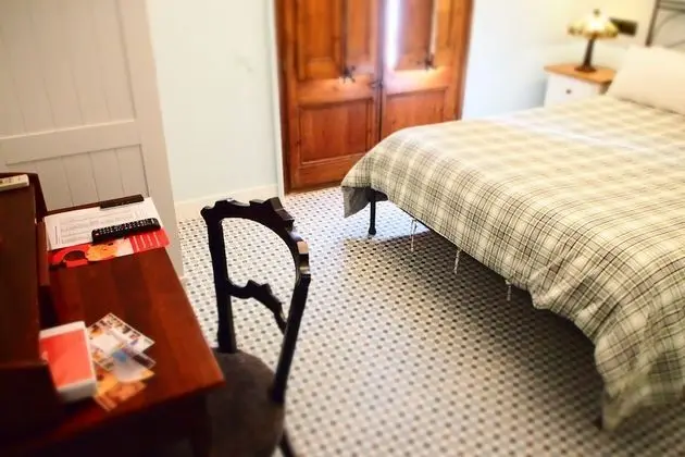 Premium Tek Büyük Yataklı Oda, Teras, Bahçe Manzaralı