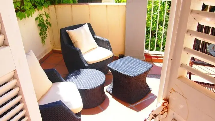 Premium Tek Büyük Yataklı Oda, Teras, Bahçe Manzaralı