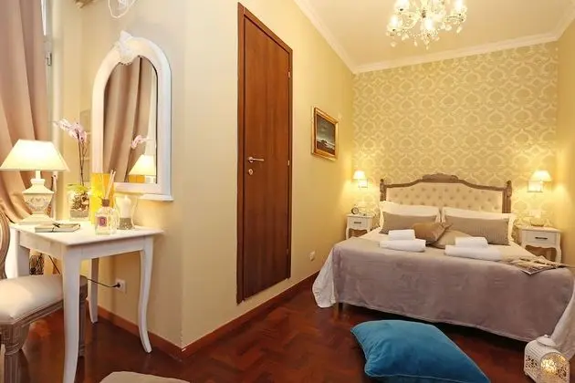 Superior Tek Büyük Yataklı Oda