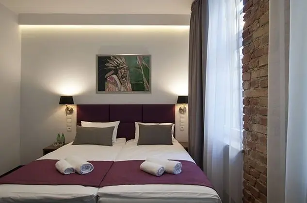 Standard Tek Büyük veya İki Ayrı Yataklı Oda