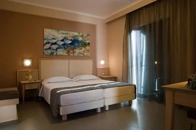 Superior Double Room with Mountain/Street View