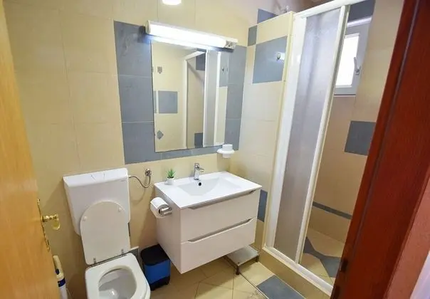 Apart Daire (Lidija - family friendly & close to t)