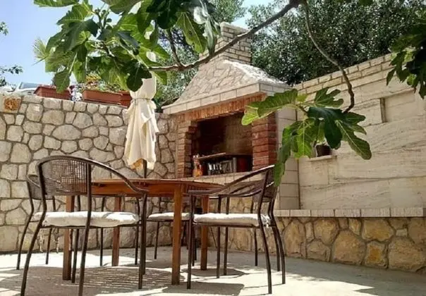 Apart Daire (Lidija - family friendly & close to t)