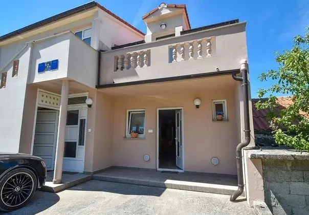 Stüdyo (Lidija - family friendly & close to t)