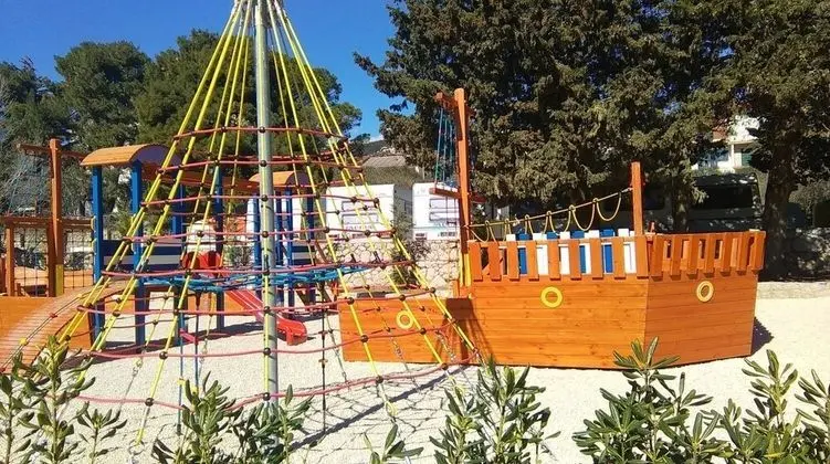 Stüdyo (Lidija - family friendly & close to t)