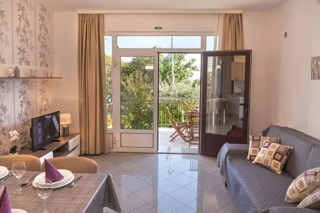 Apart Daire, Teras, Deniz Manzaralı