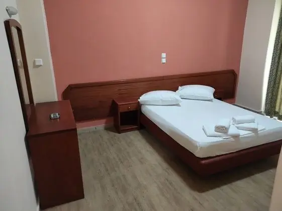 Economy Tek Büyük veya İki Ayrı Yataklı Oda