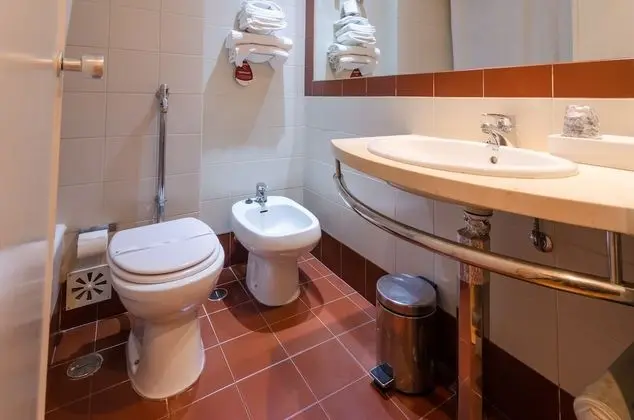 Standard İki Ayrı Yataklı Oda, Havuz Manzaralı