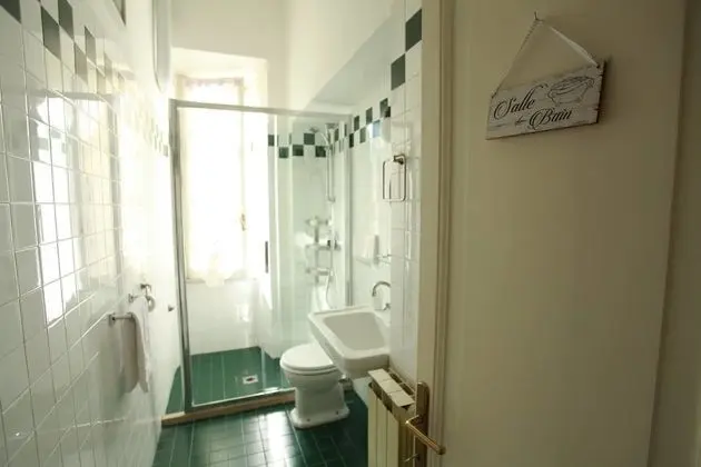 Superior Tek Büyük Yataklı Oda (Private external bathroom)