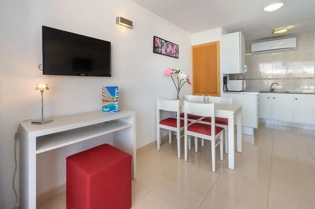 Apart Daire, 1 Yatak Odası, Balkon, Kısmi Deniz Manzaralı