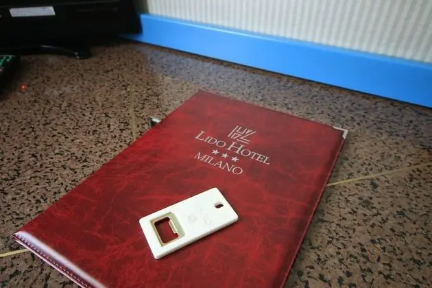 Classic Tek Büyük Yataklı Oda