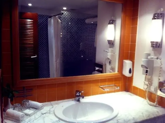 Standard Tek Büyük veya İki Ayrı Yataklı Oda, 2 Tek Kişilik Yatak, Bahçe Manzaralı