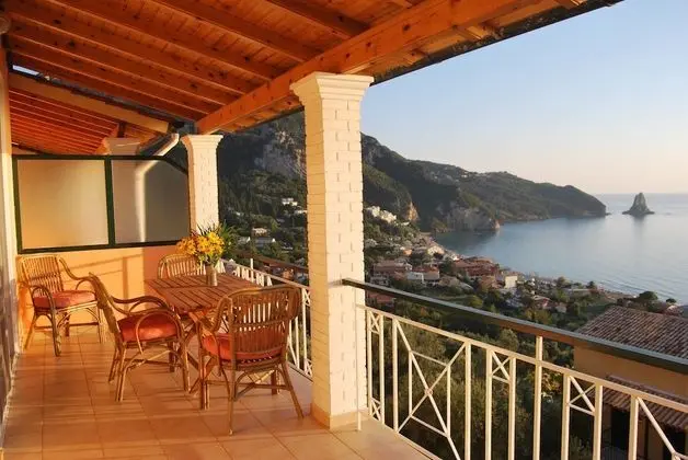 Stüdyo, Deniz Manzaralı