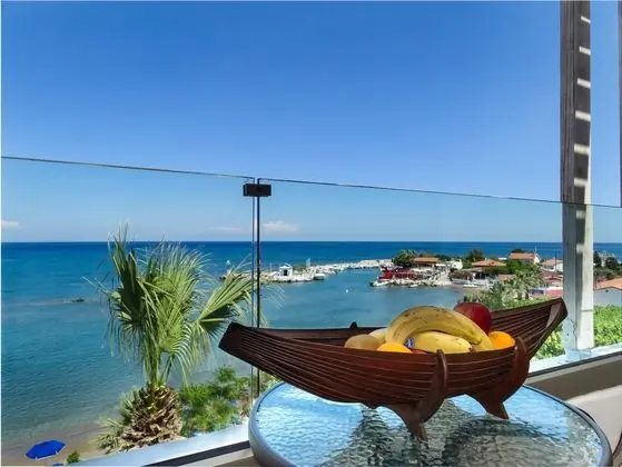 1 Çift Kişilik Veya 2 Tek Kişilik Yatak Sea View