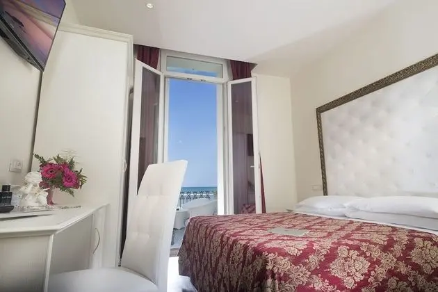 Superior Tek Büyük veya İki Ayrı Yataklı Oda, Deniz Manzaralı